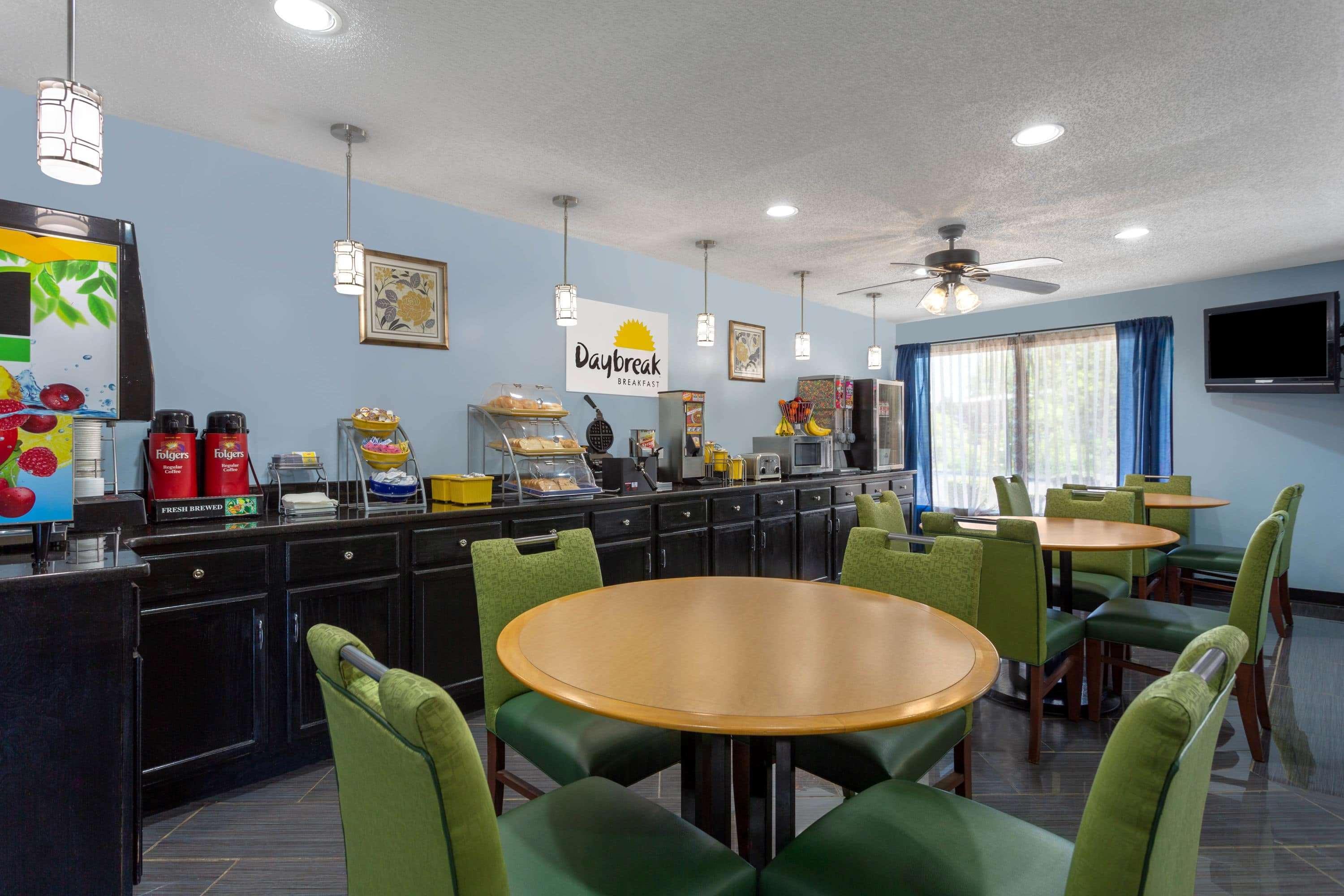 Days Inn By Wyndham Greensboro Airport Eksteriør billede
